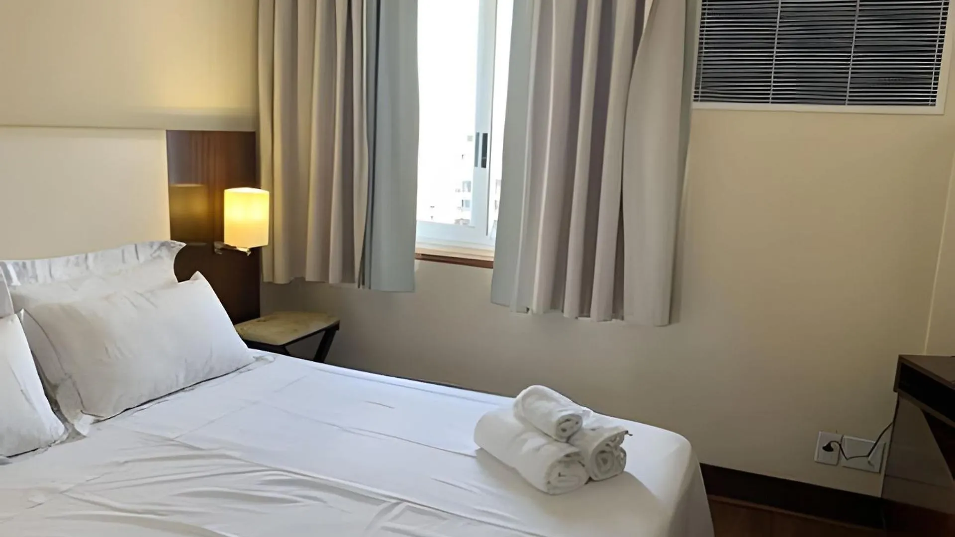 Get A Flat 100Mts Av Paulista- Jardins Apartment Sao Paulo Brazil